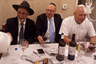 No Bar Mitsvá de Avraham Yehuda Leib Magid em Israel